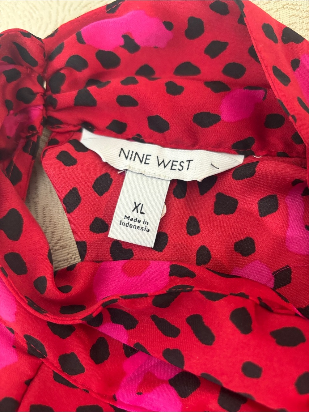 Nine West chic Pink and Red Animal Print Long Sleeve Blouse 0350 - Picture 7 of 10